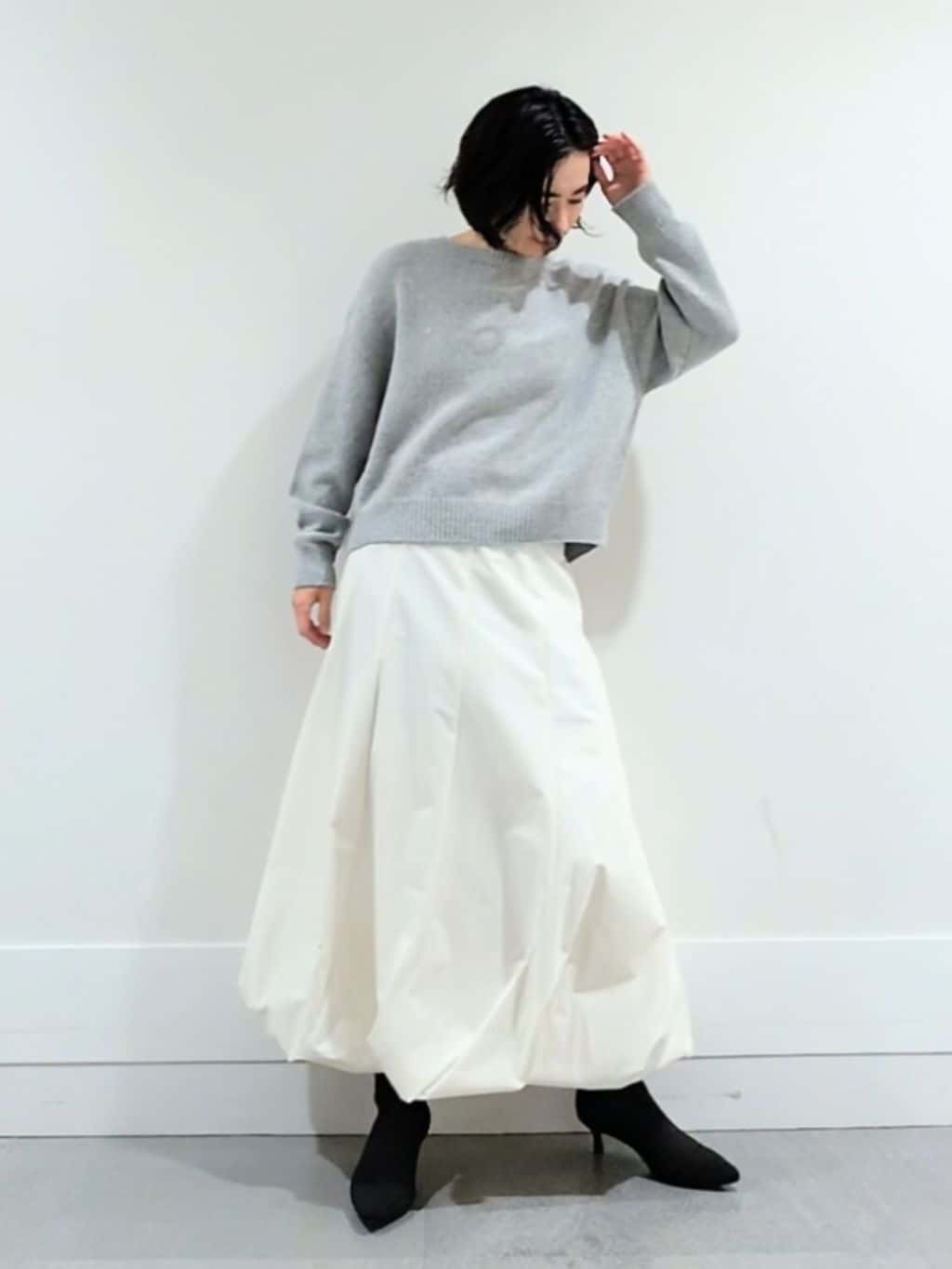 ミズタさんの「UNTITLED｜【セットアップ可/ゆったり】ウール混ラメニット」を使ったコーディネート