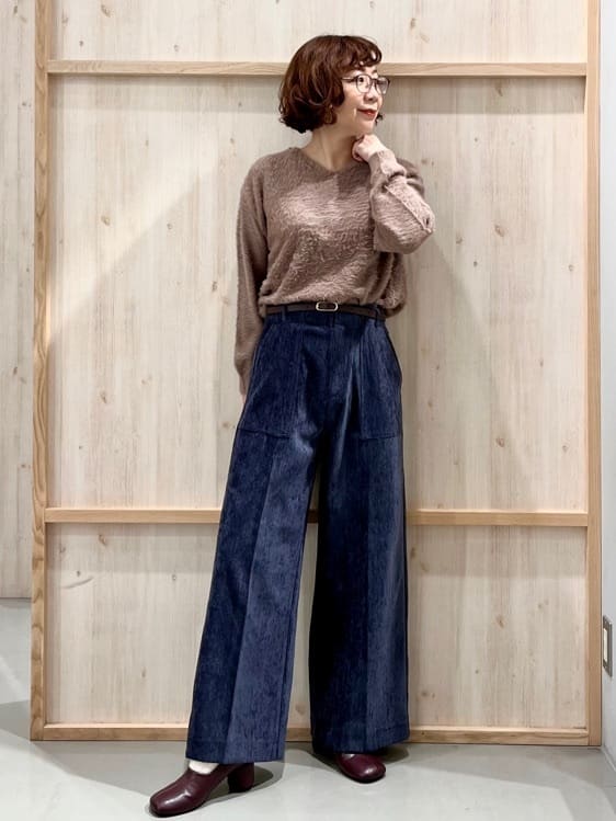 nakoさんの「THE SHOP TK｜【華やかで柔らか】ふわふわフェザーニット/洗える・前後2WAY」を使ったコーディネート