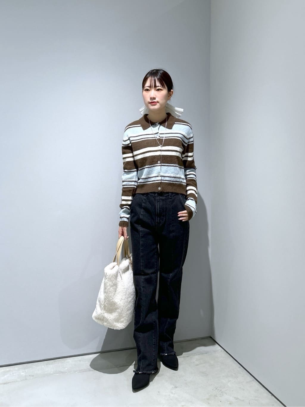 Renoさんの「INDIVI｜ビッグシュシュ」を使ったコーディネート