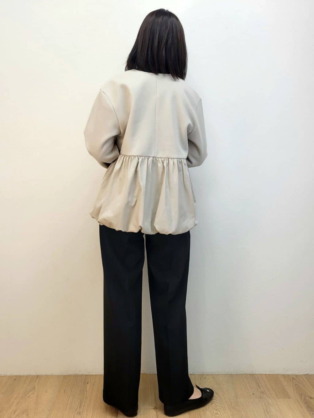LISAさんの「OPAQUE.CLIP｜ウールライクペプラムドッキングアウター【洗濯機洗い可】」を使ったコーディネート
