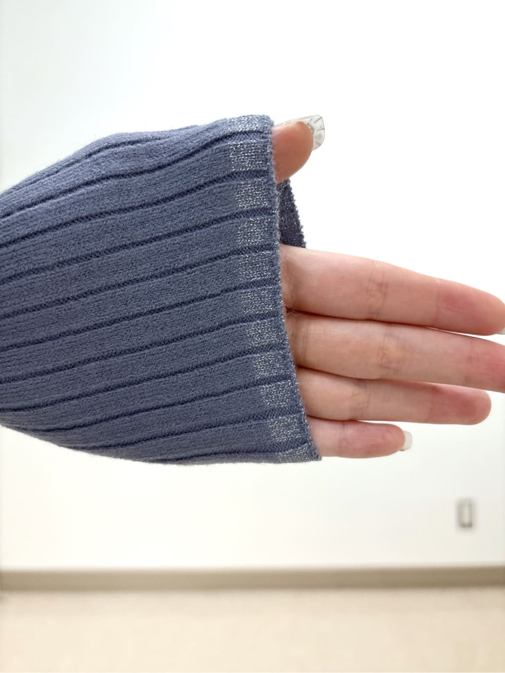 さあやさんの「grove｜【2点SET/体型カバー】一枚で決まる、ペプラムベスト&times;ニットワンピース」を使ったコーディネート
