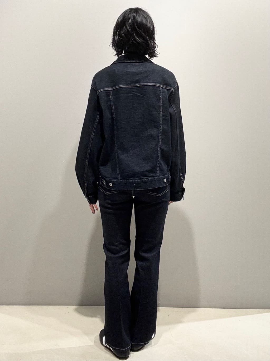 naoさんの「OPAQUE.CLIP｜ストレッチセミフレアデニム【洗濯機洗い可】《SS～LL》」を使ったコーディネート