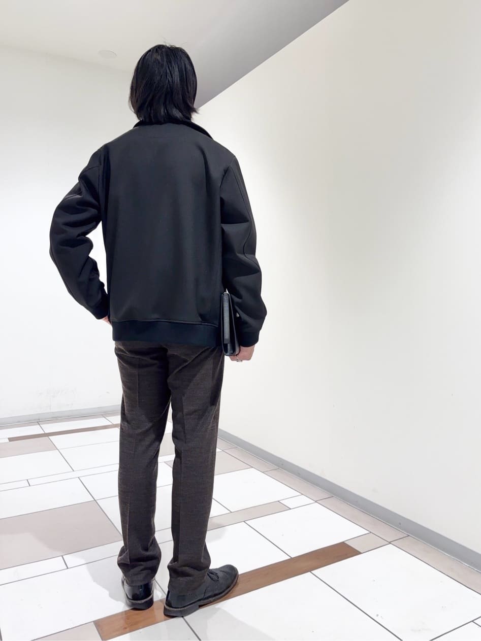 及川さんの「TAKEO KIKUCHI｜【JUST ONE LAYER】ダウンファブリック ジップアップ リブ ブルゾン」を使ったコーディネート