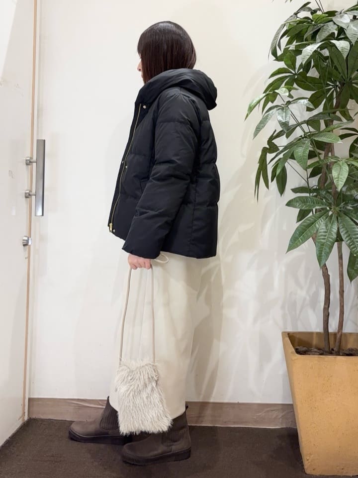 宗形さんの「SHOO･LA･RUE｜【撥水/洗える】ショートフーディーダウン」を使ったコーディネート
