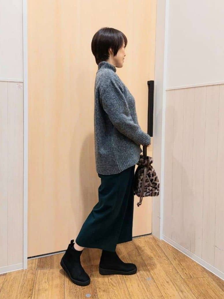 Kさんの「SHOO･LA･RUE｜【洗濯機可/S-LL】インせず着られる ふわふわハイネックニット」を使ったコーディネート