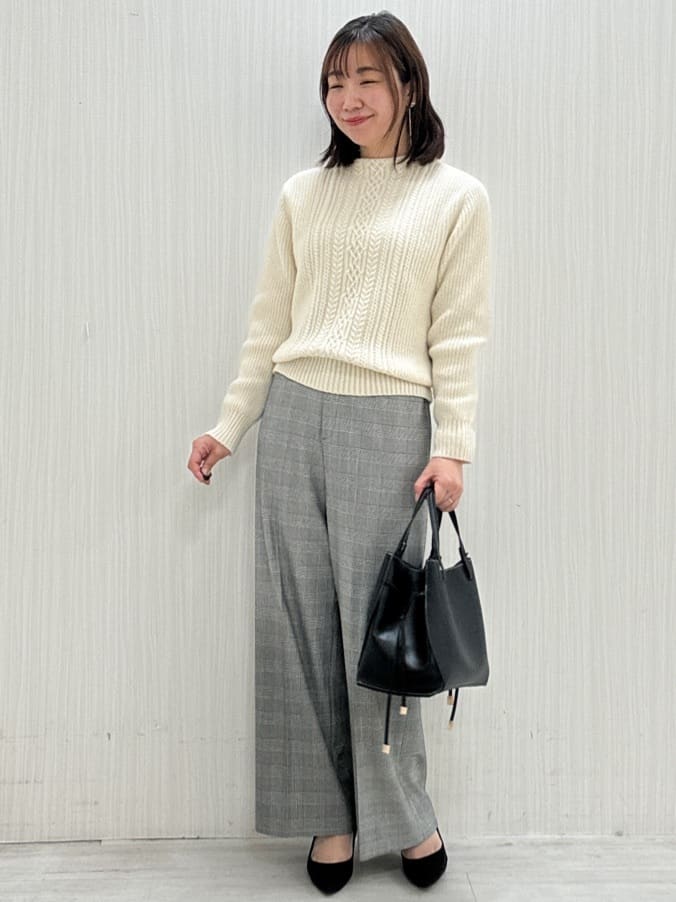 yuさんの「COUP DE CHANCE｜【手洗い可／日本製】ケーブルニット」を使ったコーディネート