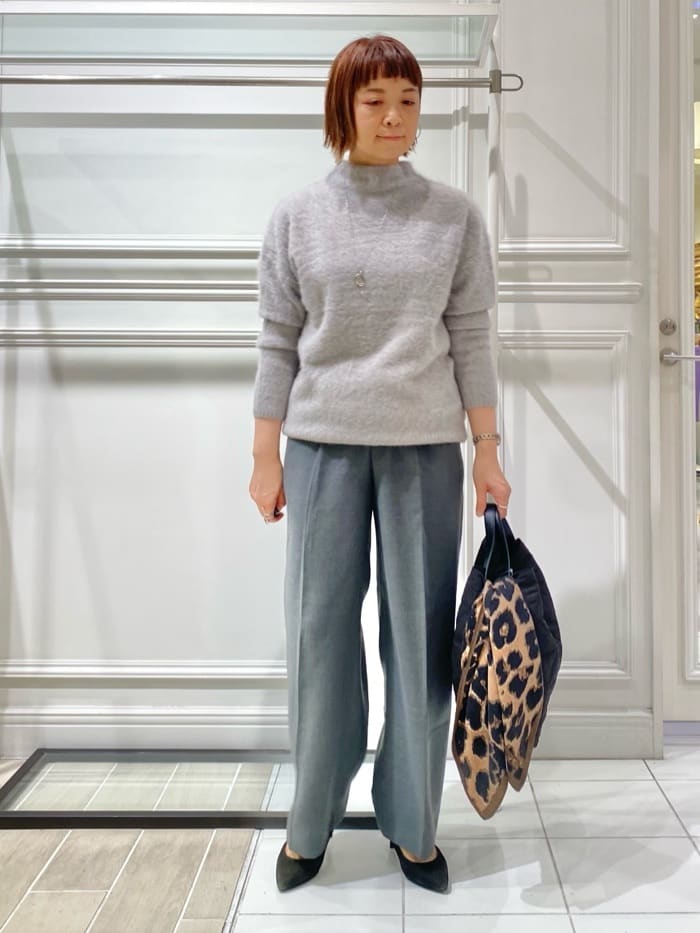 AKKOさんの「UNTITLED｜【大人な品格/ふわふわニット】フォックスカシミヤ コクーンニット」を使ったコーディネート