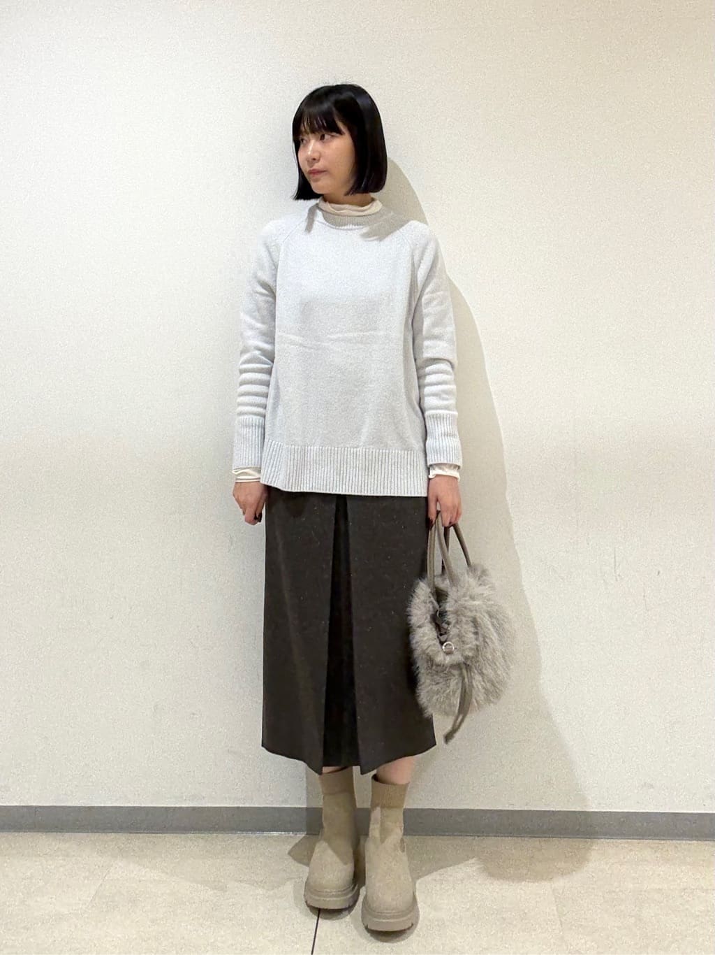 Itoさんの「UNTITLED｜【ハイネック/レイヤード/重ね着におすすめ】トリコットベロア シアーインナー」を使ったコーディネート