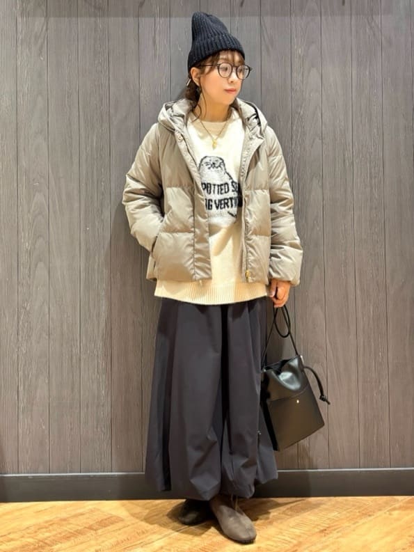 meiさんの「SHOO･LA･RUE｜【撥水/洗える】ショートフーディーダウン」を使ったコーディネート