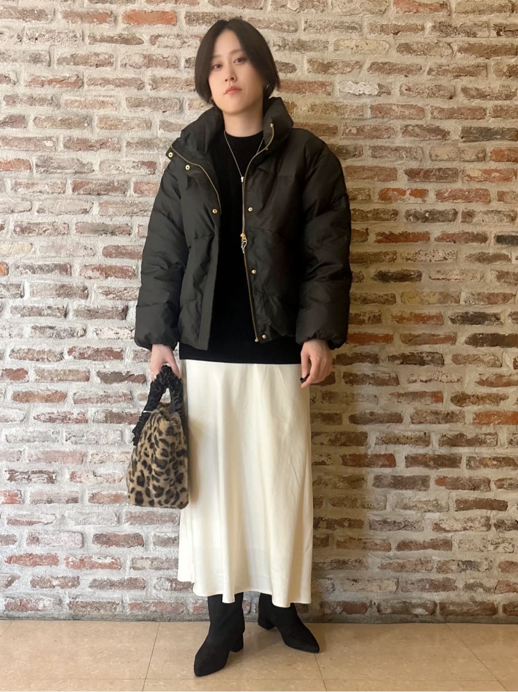 しばさんの「THE SHOP TK｜ダウンジャケット」を使ったコーディネート