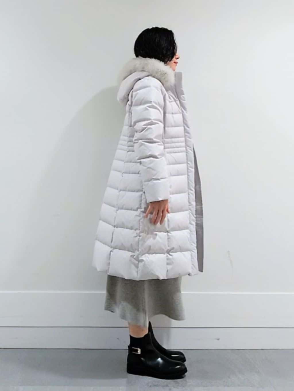 ミズタさんの「UNTITLED｜【はっ水機能/フード取り外し可/防寒】ロングダウンコート」を使ったコーディネート