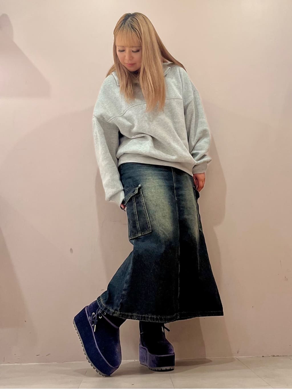 Moriさんの「ESPERANZA｜【EC先行販売】厚底レースアップリボンフェイクムートンブーツ」を使ったコーディネート