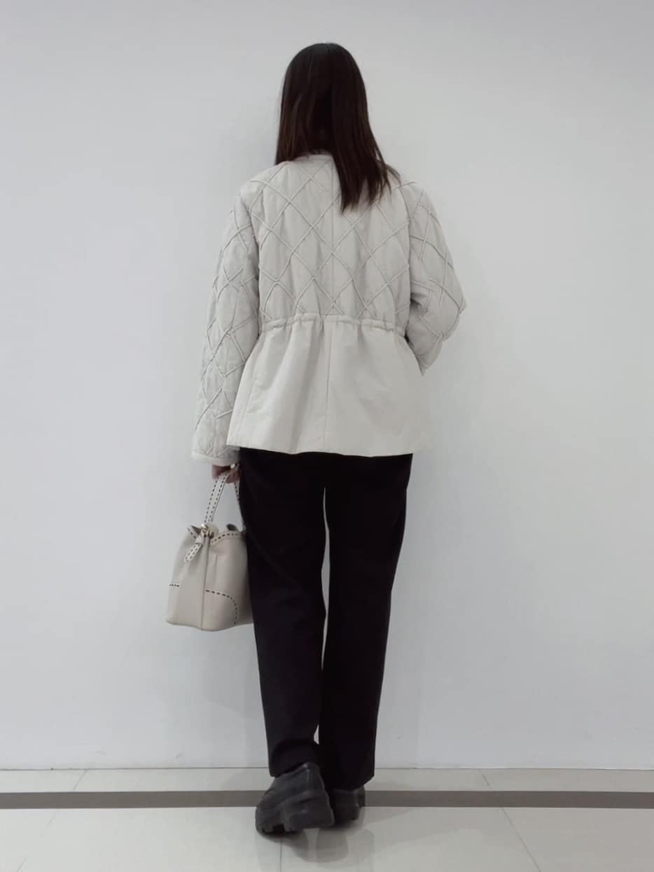 yukaさんの「Reflect｜【気軽な羽織に◎】中綿キルティングショートコート」を使ったコーディネート