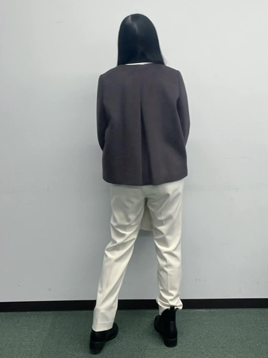 Hitomiさんの「index｜ゴールドパーツ付きボウタイニット【洗濯機OK】《10col／XS～LL》」を使ったコーディネート