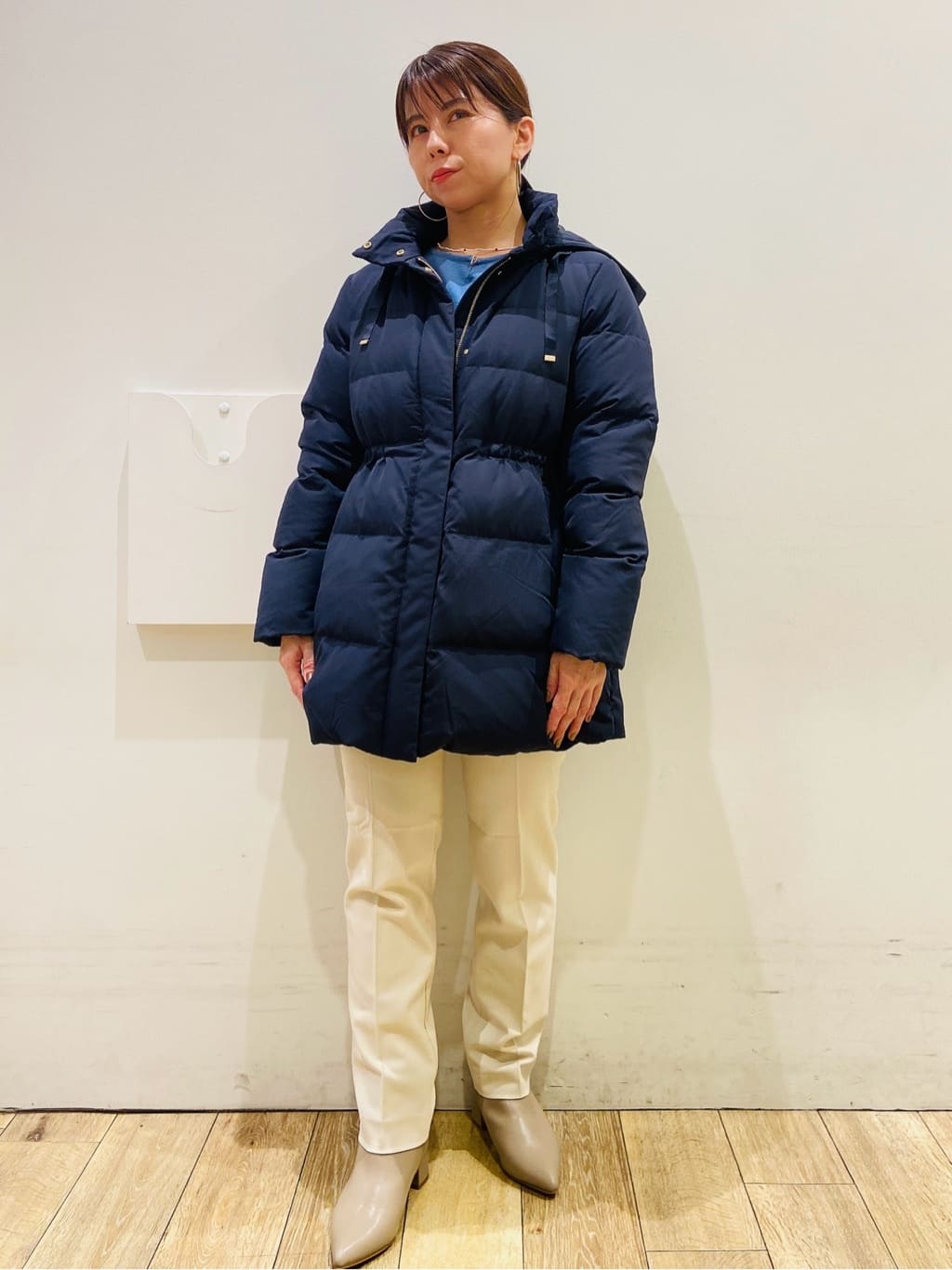 YUKOさんの「index｜KAWADAダウンドロストミドルコート【撥水／洗濯機OK／2WAY／静電気防止裏地】《XS～3L》」を使ったコーディネート