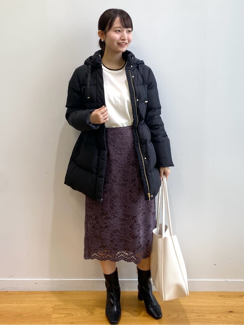 みさかさんの「index｜KAWADAダウンドロストミドルコート【撥水／洗濯機OK／2WAY／静電気防止裏地】《XS～3L》」を使ったコーディネート