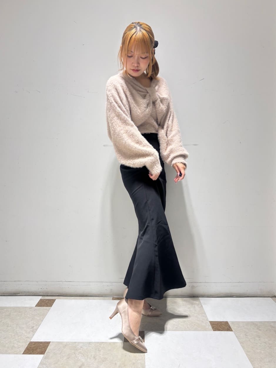 せらら⭐️さんの「ESPERANZA｜【12時間パンプス】約7．5cm／ビジューベルト パーティ-結婚式に最適」を使ったコーディネート