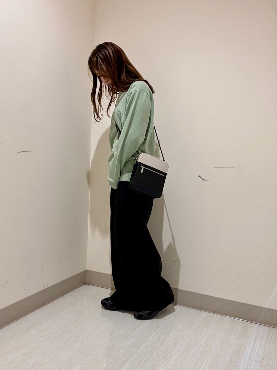 S.A.Oさんの「tk.TAKEO KIKUCHI｜【Air Palette Knit】ワンポイント カラーニット プルオーバー」を使ったコーディネート