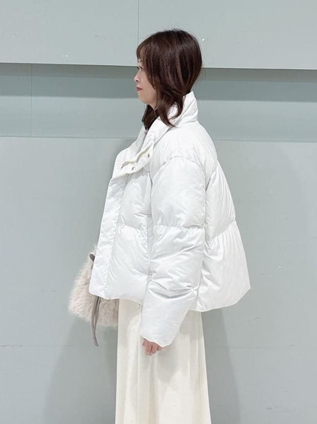 makiさんの「UNTITLED｜【トレンド/撥水機能/防寒】ショートダウンコート」を使ったコーディネート
