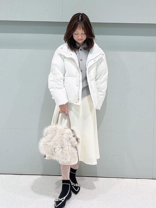 makiさんの「UNTITLED｜【トレンド/撥水機能/防寒】ショートダウンコート」を使ったコーディネート