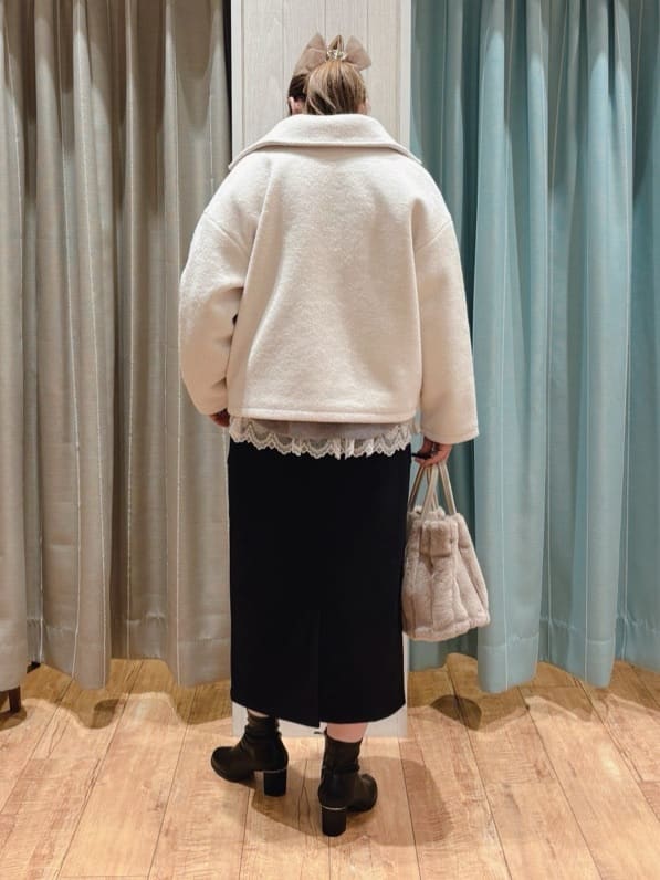 HANAさんの「SHOO･LA･RUE｜裾フリルレイヤードトップス」を使ったコーディネート