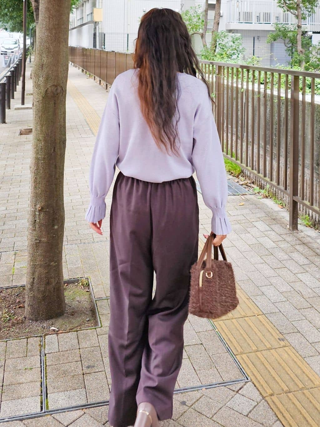 ゆゆさんの「SHOO･LA･RUE｜【洗濯機可/S-LL/高レビュー】上品シルエットで美しい イージーワイドパンツ」を使ったコーディネート