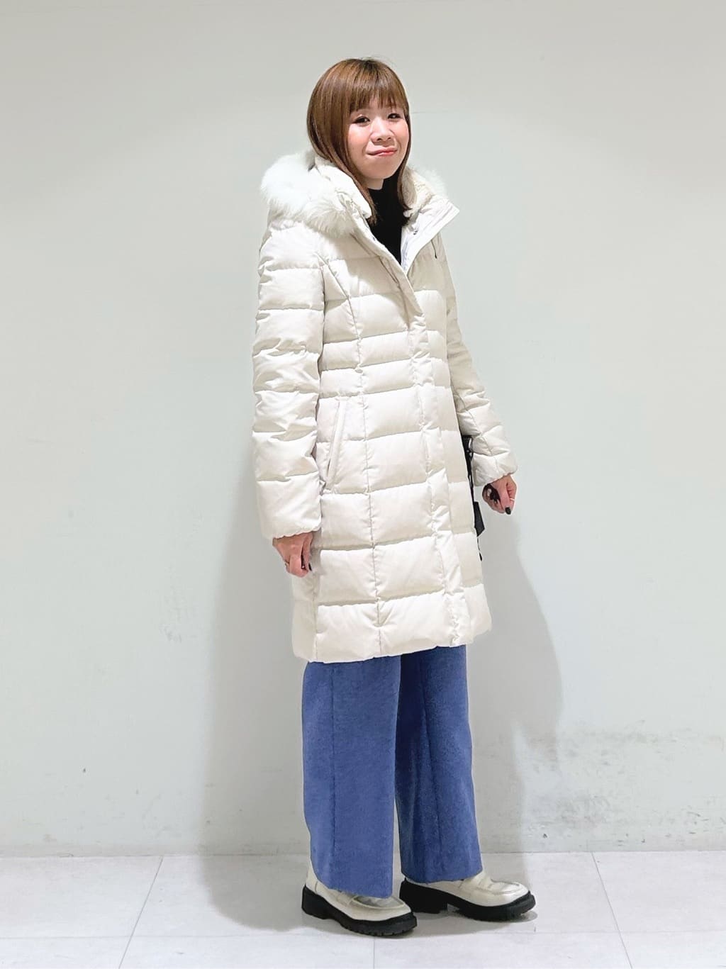 tsuyuさんの「INDIVI｜【洗える／毛玉になりにくい】エクストラファインウール ハイネックニット」を使ったコーディネート