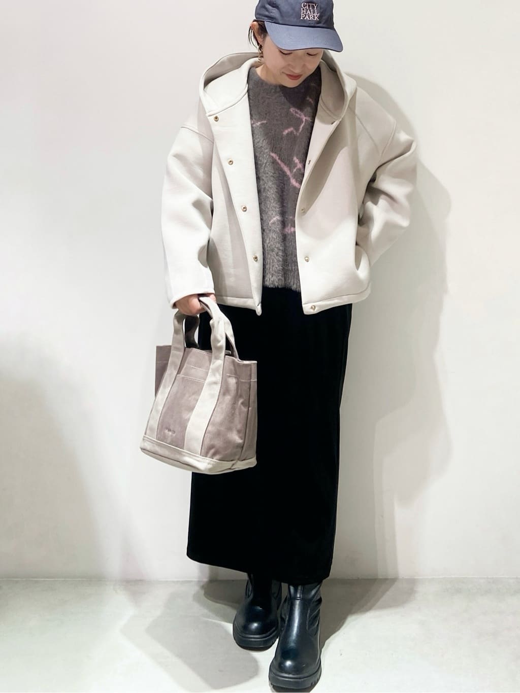 MIHOさんの「OPAQUE.CLIP｜アート柄シャギーニット【洗濯機OK】」を使ったコーディネート