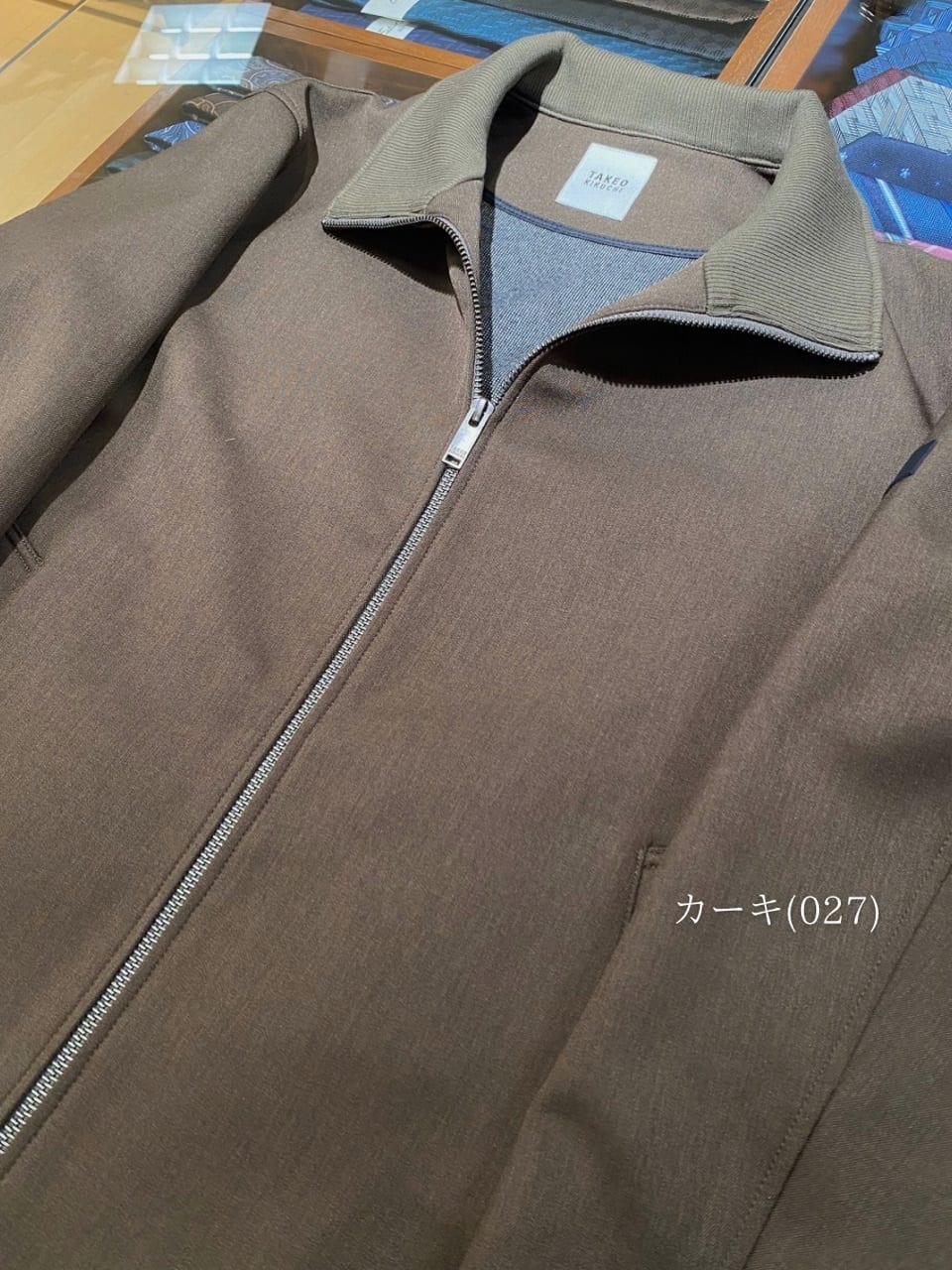 小南大和さんの「TAKEO KIKUCHI｜【JUST ONE LAYER】ダウンファブリック ジップアップ リブ ブルゾン」を使ったコーディネート