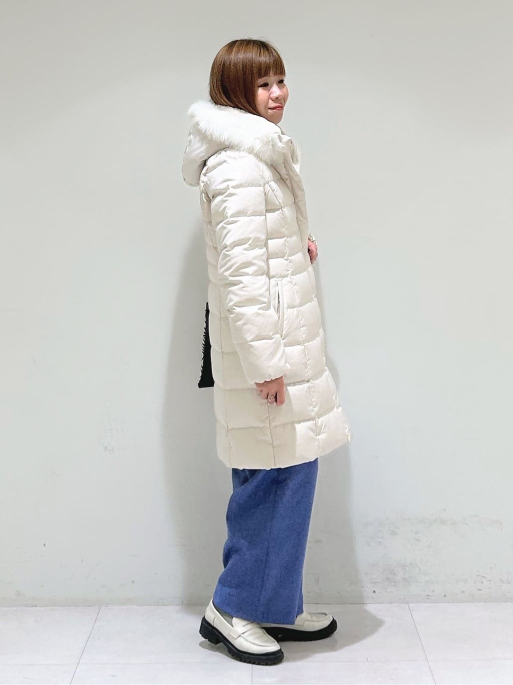 tsuyuさんの「INDIVI｜【洗える／毛玉になりにくい】エクストラファインウール ハイネックニット」を使ったコーディネート