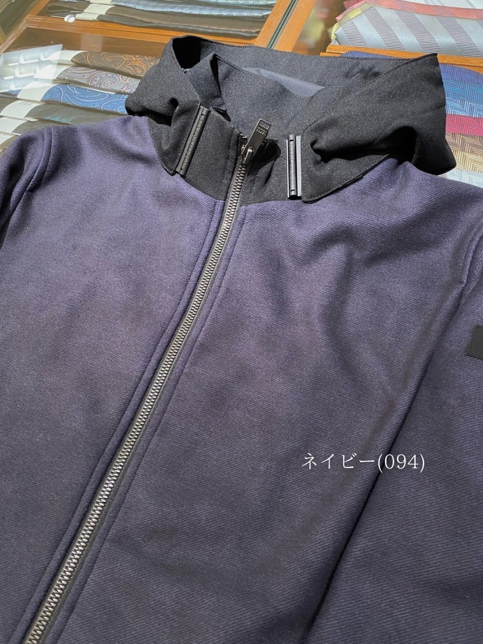 小南大和さんの「TAKEO KIKUCHI｜【JUST ONE LAYER】ダウンファブリック ジップアップ フード ブルゾン」を使ったコーディネート