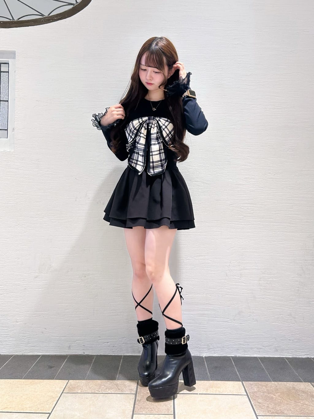 ゆうりさんの「ESPERANZA｜【ラク盛り／ショートブーツ】リピーター続出／脚長美脚 マルチWAYショートブーツ」を使ったコーディネート