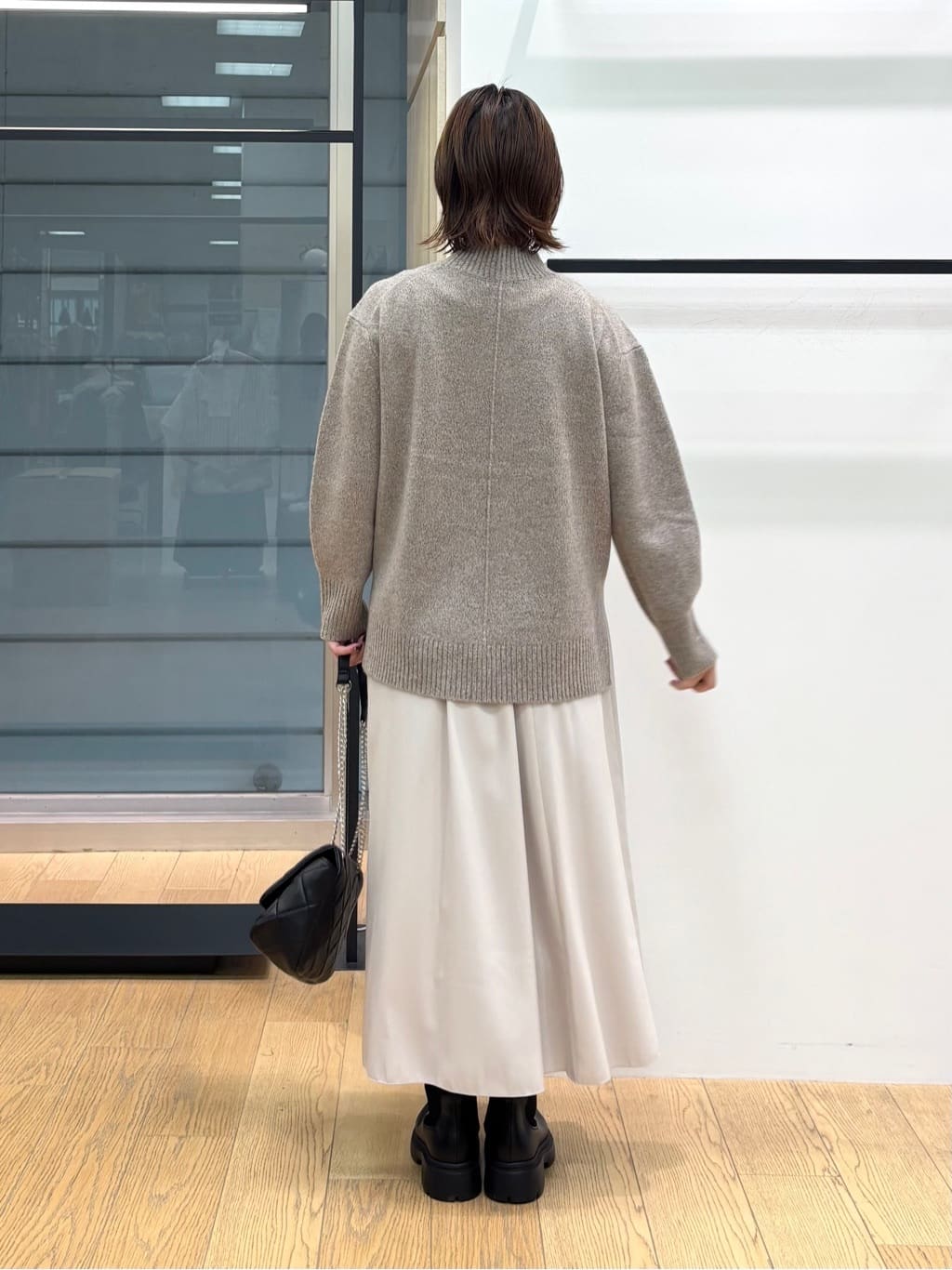 asamiさんの「INDIVI｜【冬ニット人気NO．1！／カシミヤ混】ミドルゲージハイネックニット」を使ったコーディネート