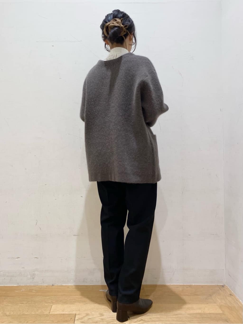 みなみさんの「OPAQUE.CLIP｜ウォームタッチ テーパードパンツ【洗濯機洗OK／ストレッチ】」を使ったコーディネート