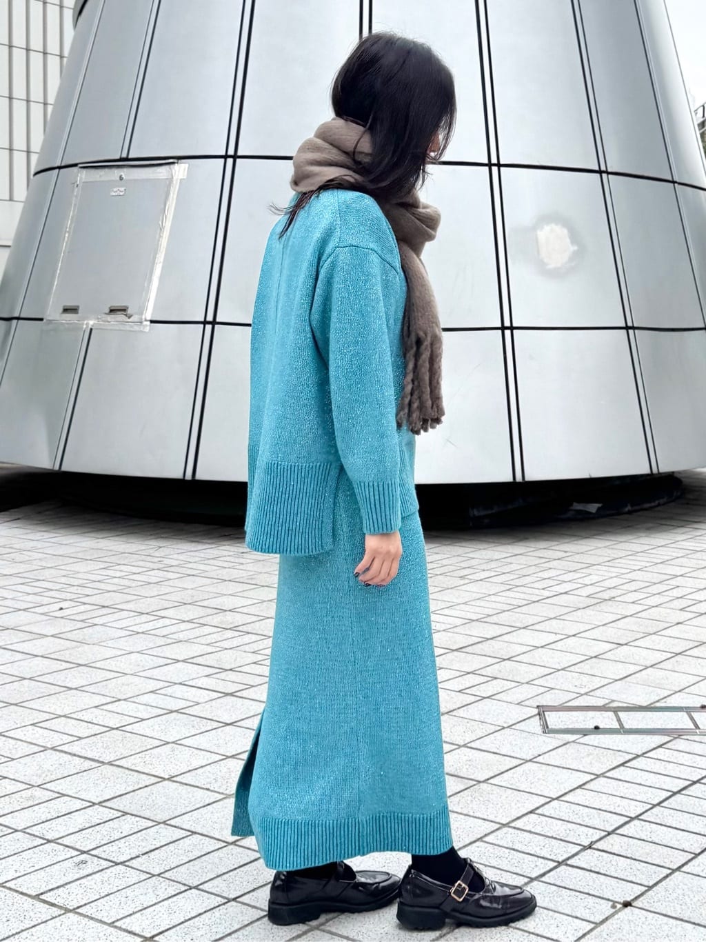 yuicciさんの「OPAQUE.CLIP｜ラメスパンコールナロースカート／セットアップ対応可【洗濯機OK】」を使ったコーディネート