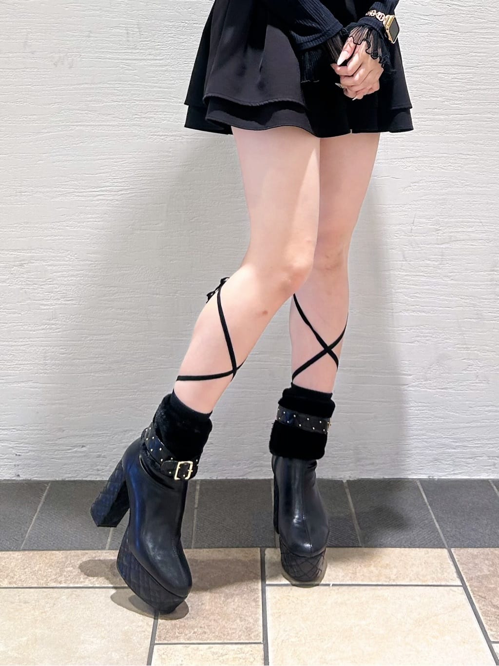 ゆうりさんの「ESPERANZA｜【ラク盛り／ショートブーツ】リピーター続出／脚長美脚 マルチWAYショートブーツ」を使ったコーディネート