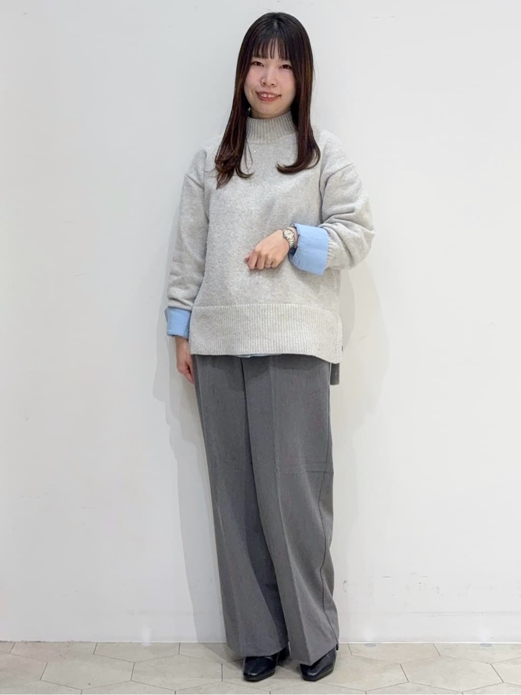EMIRIさんの「OPAQUE.CLIP｜カシミヤブレンドウールミドルピーコート」を使ったコーディネート