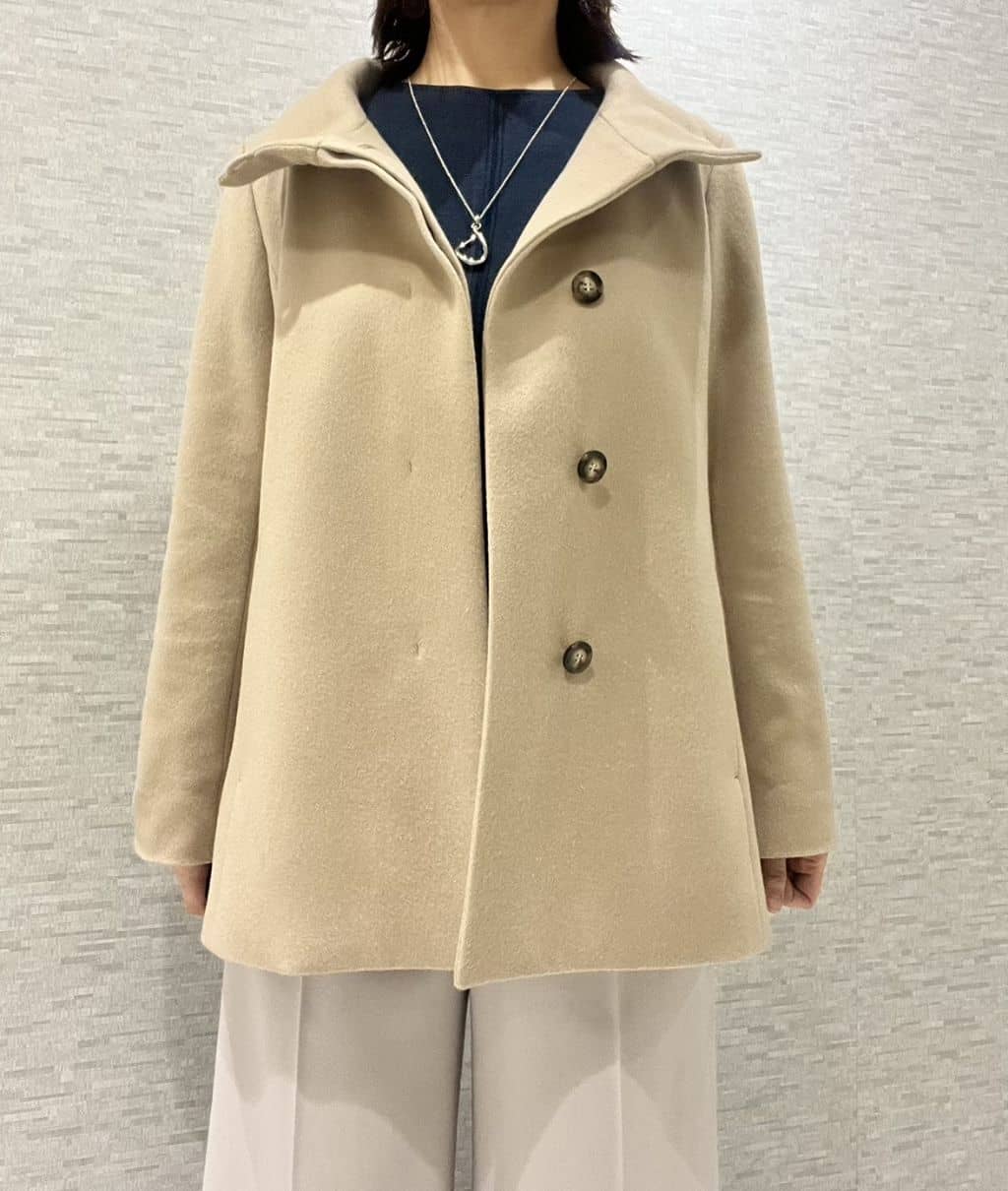 marikoさんの「Reflect｜【SS-4Lサイズ／衿が顔に当たらない◎】スタンドネックミドルコート」を使ったコーディネート