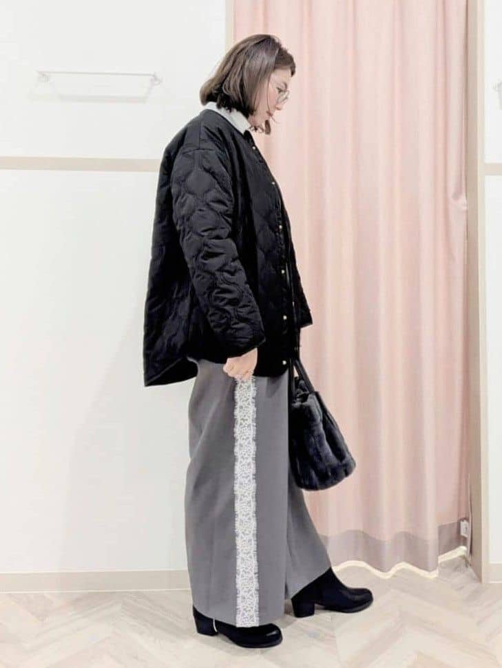 miyuさんの「SHOO･LA･RUE｜サイドレースワイドパンツ」を使ったコーディネート