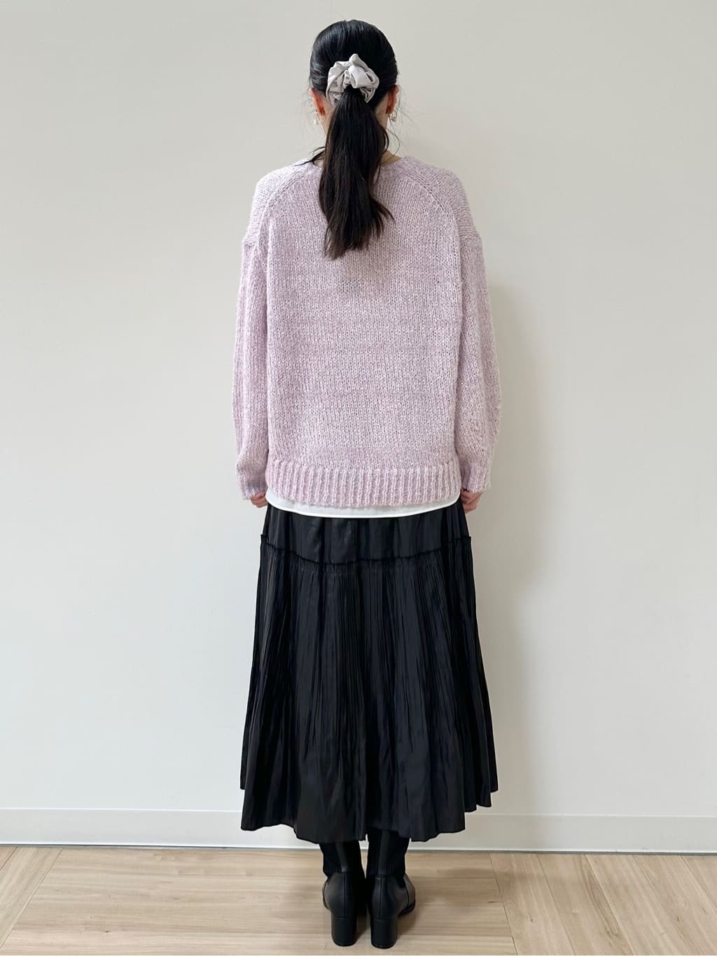 Momoさんの「Reflect｜【一枚で着映え◎／ゆったり着られるワンサイズ】スパンコール&times;ラメニット」を使ったコーディネート