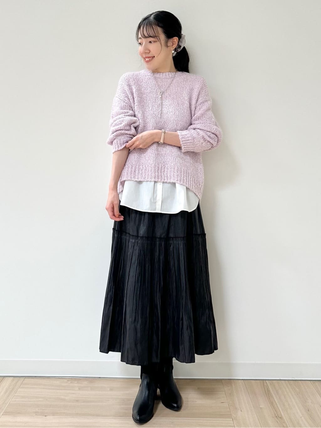 Momoさんの「Reflect｜【一枚で着映え◎／ゆったり着られるワンサイズ】スパンコール&times;ラメニット」を使ったコーディネート