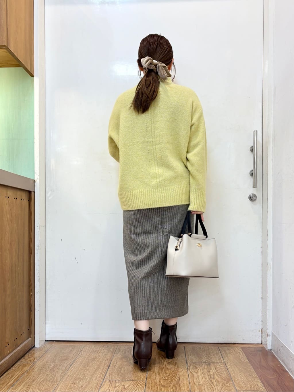 だいわさんの「SHOO･LA･RUE｜キラキラバックストレッチブーツ」を使ったコーディネート