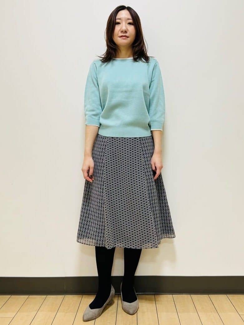 miiiさんの「Reflect｜【秋映え／単品使い◎／すっきり見え】ブローチ付きニットアンサンブル」を使ったコーディネート