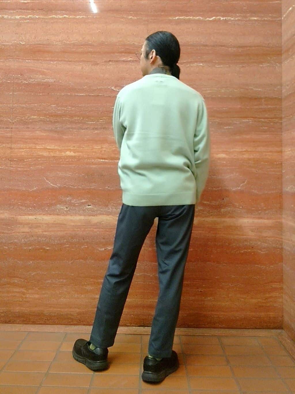 かしげるさんの「TAKEO KIKUCHI｜【Air Palette Knit】ワンポイント カラーニット プルオーバー」を使ったコーディネート