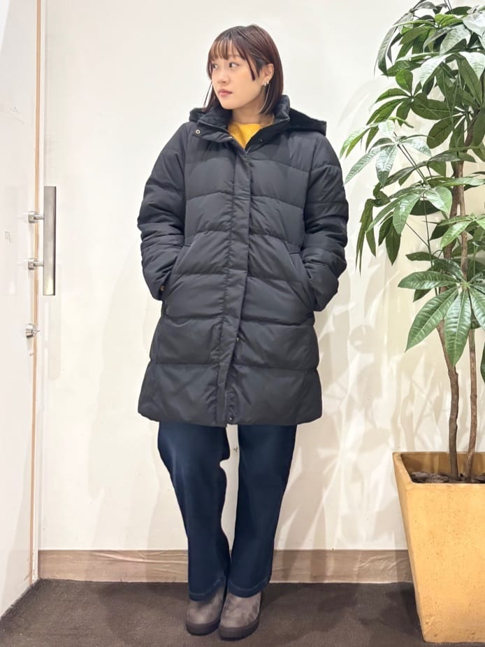 TOWAさんの「SHOO･LA･RUE｜【洗濯機可/撥水】フェイクファーフード ロングダウン」を使ったコーディネート