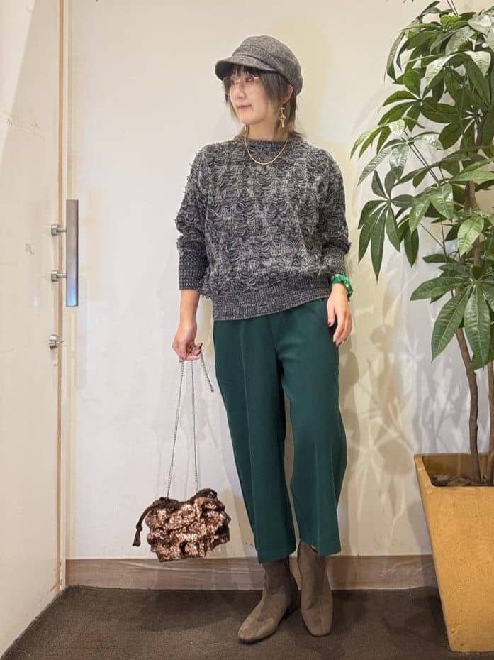 misakiさんの「SHOO･LA･RUE｜【S-LL】大人も着やすいシックなカラー 主役級フリンジニット」を使ったコーディネート