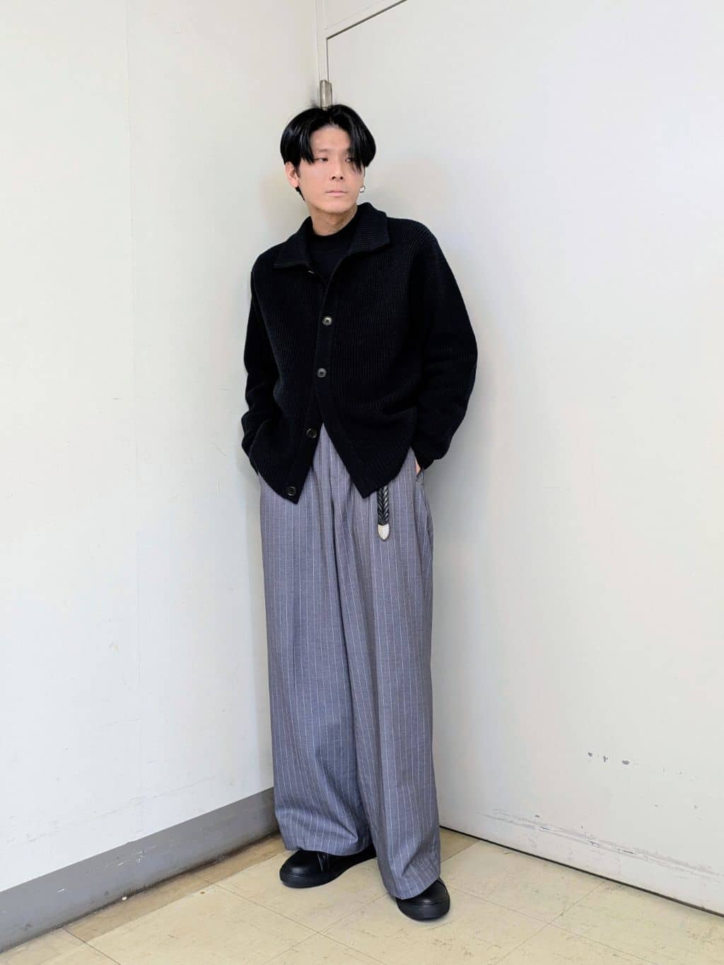 ryoさんの「TAKEO KIKUCHI｜ウール混 モックネック プルオーバー」を使ったコーディネート