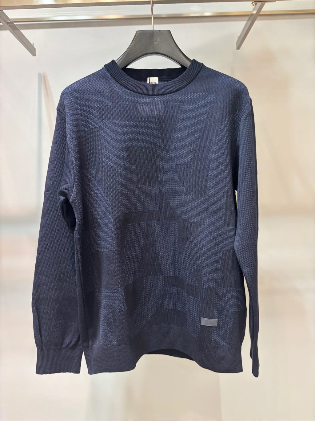 ヒナさんの「TAKEO KIKUCHI｜【Made in JAPAN】ビッグチェック＆スライドパズル柄 ニット」を使ったコーディネート