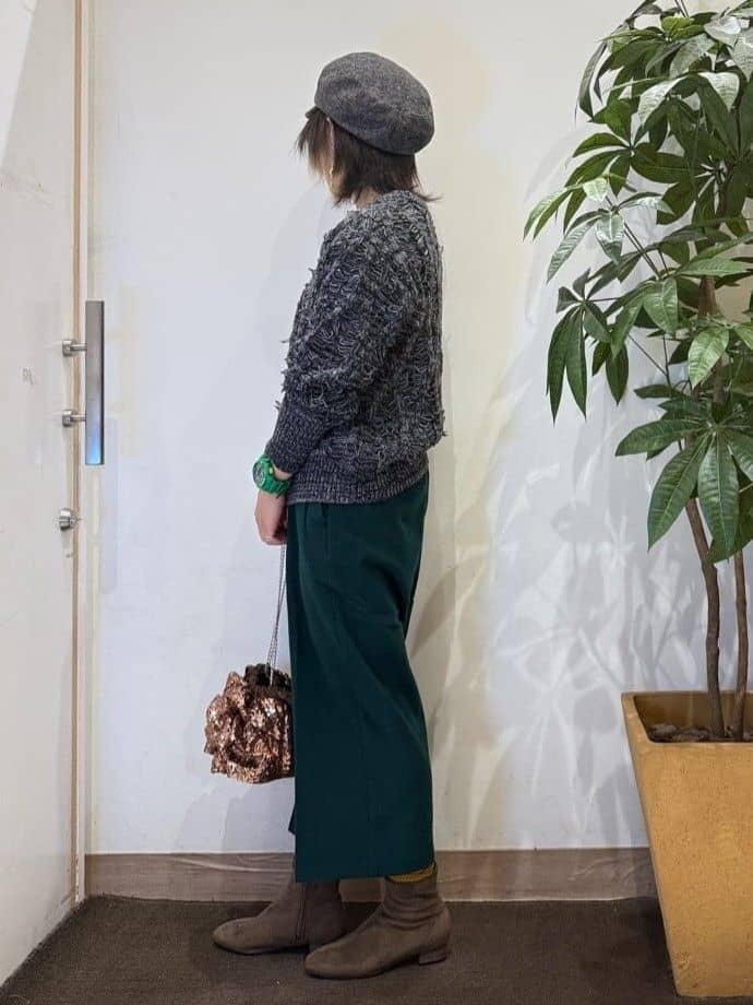 misakiさんの「SHOO･LA･RUE｜【S-LL】大人も着やすいシックなカラー 主役級フリンジニット」を使ったコーディネート