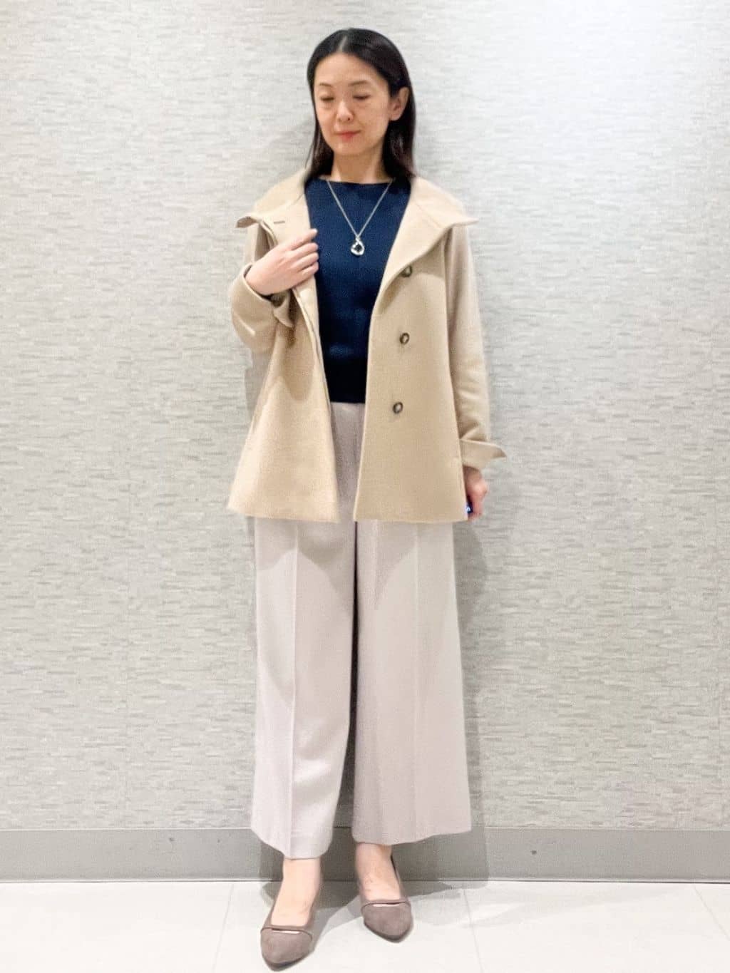 marikoさんの「Reflect｜【SS-4Lサイズ／衿が顔に当たらない◎】スタンドネックミドルコート」を使ったコーディネート